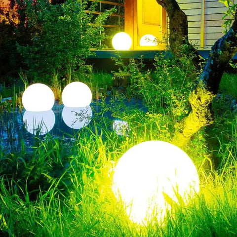Garden Ball Light